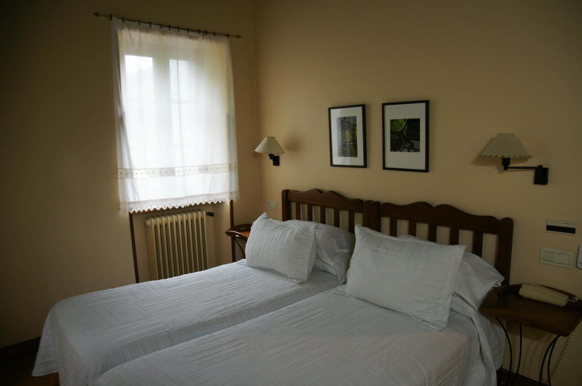 Hotel Rural Irigoienea Urdax Room photo